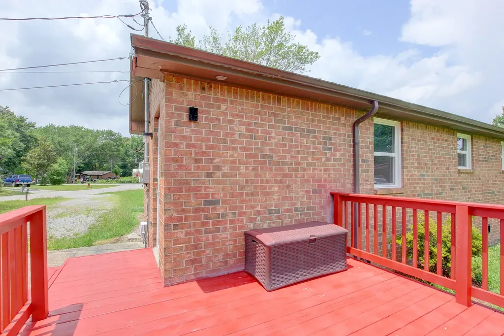 729 Welsey Drive Clarksville TN 37042
