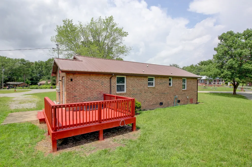 729 Welsey Drive Clarksville TN 37042