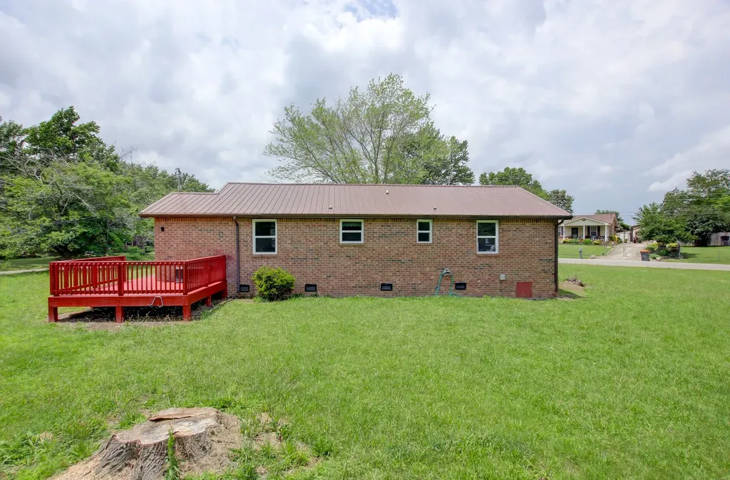 729 Welsey Drive Clarksville TN 37042