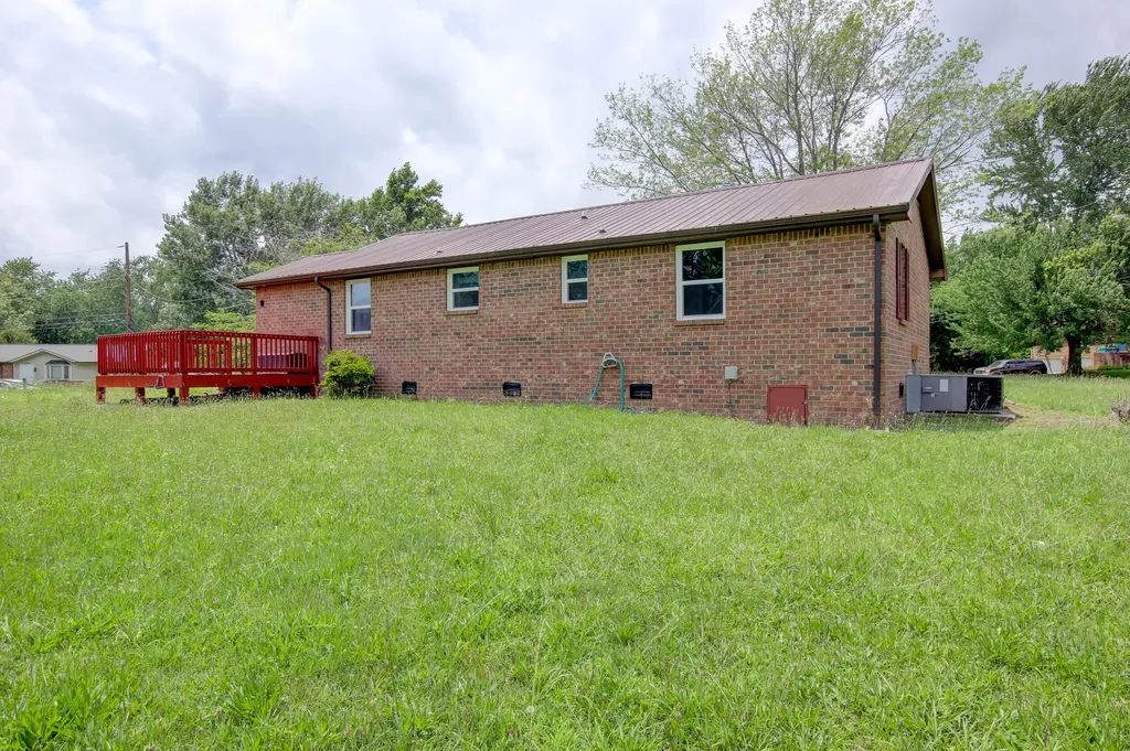 729 Welsey Drive Clarksville TN 37042