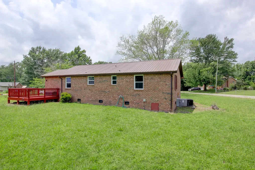 729 Welsey Drive Clarksville TN 37042
