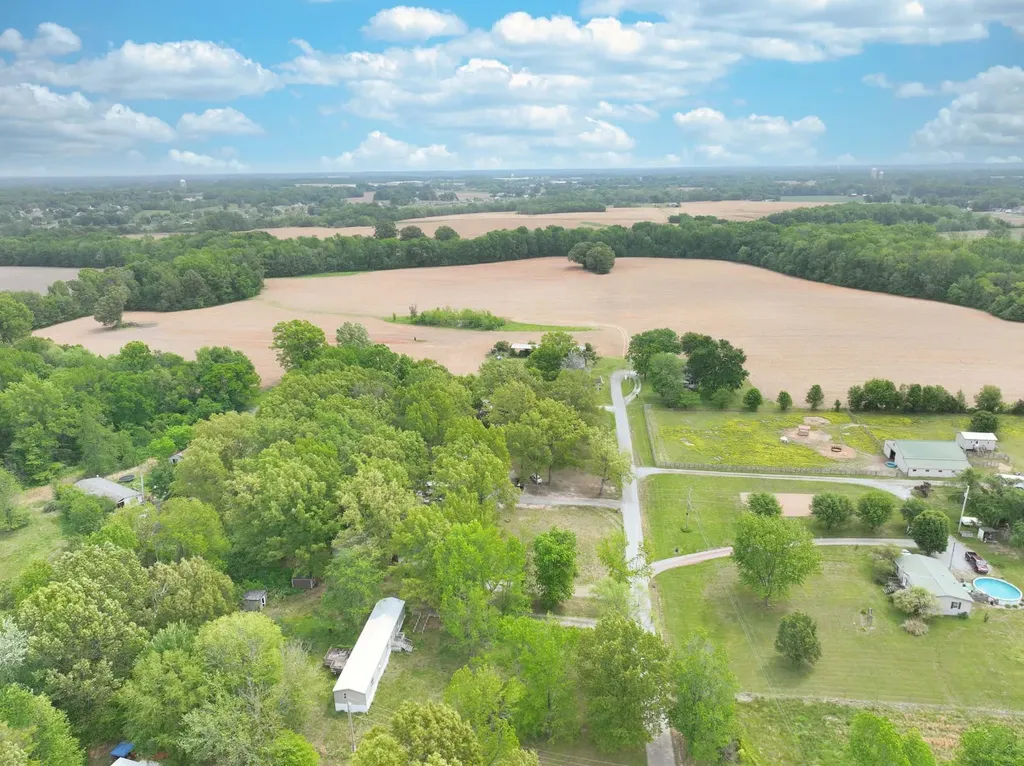 155 Breeder Road Portland TN 37148