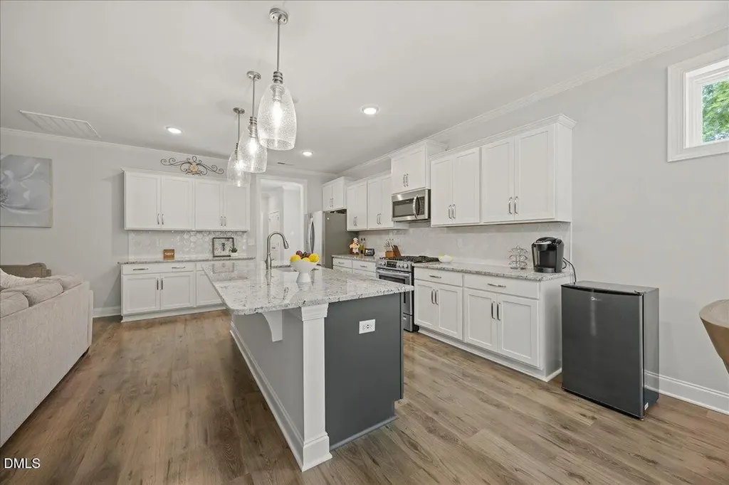307 W Amber Oak Drive Selma NC 27576