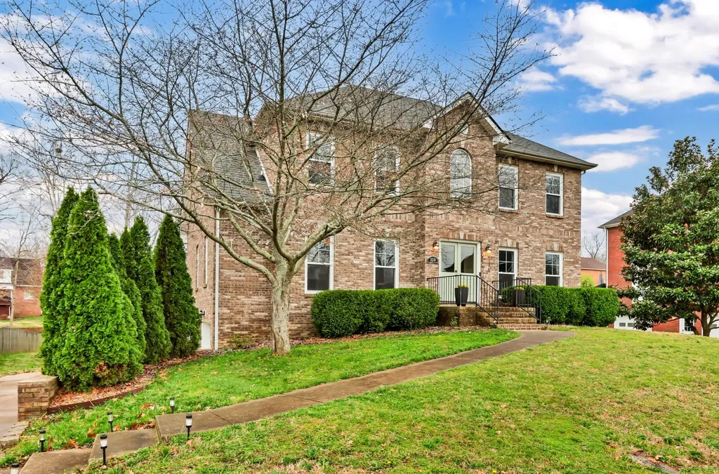 3370 Sheffield Way Clarksville TN 37043