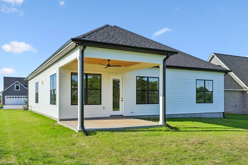 123 Lookout Drive Winchester TN 37398