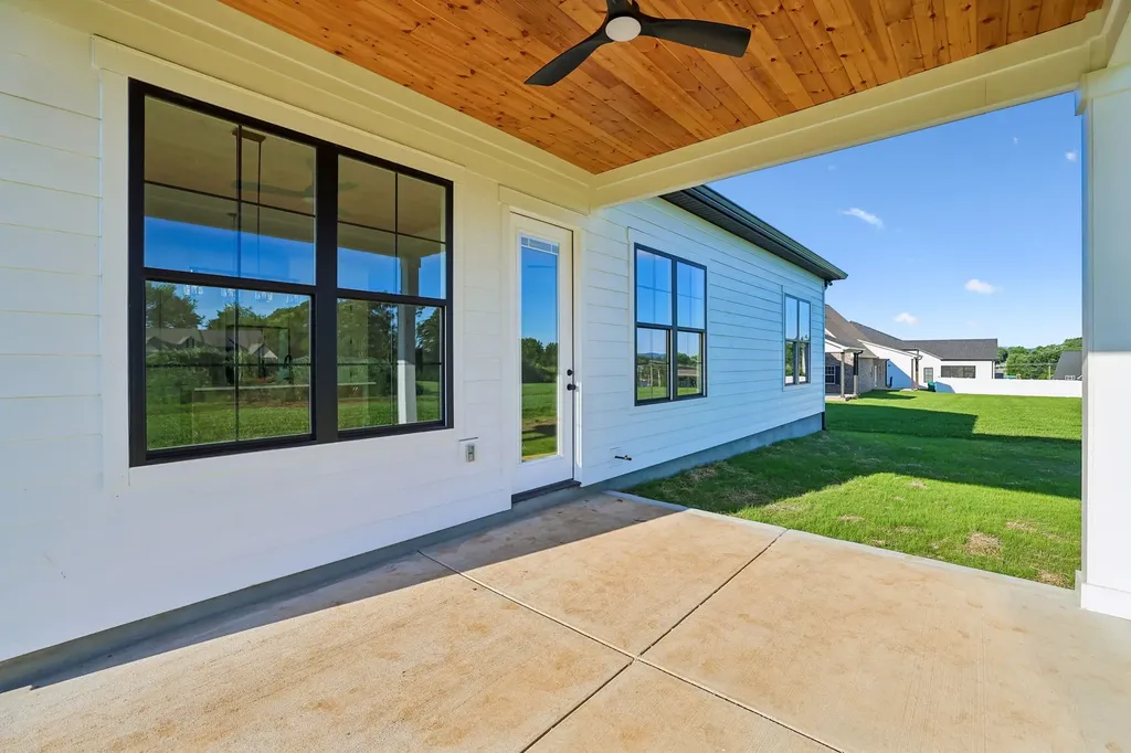 123 Lookout Drive Winchester TN 37398