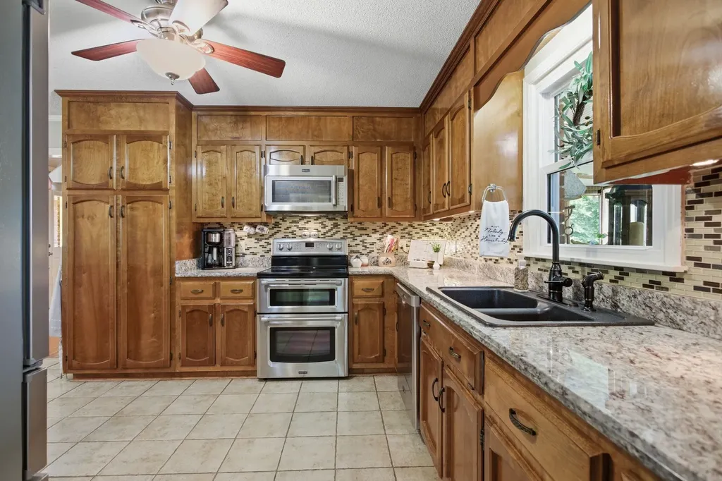 750 Mountain View Drive Pulaski TN 38478