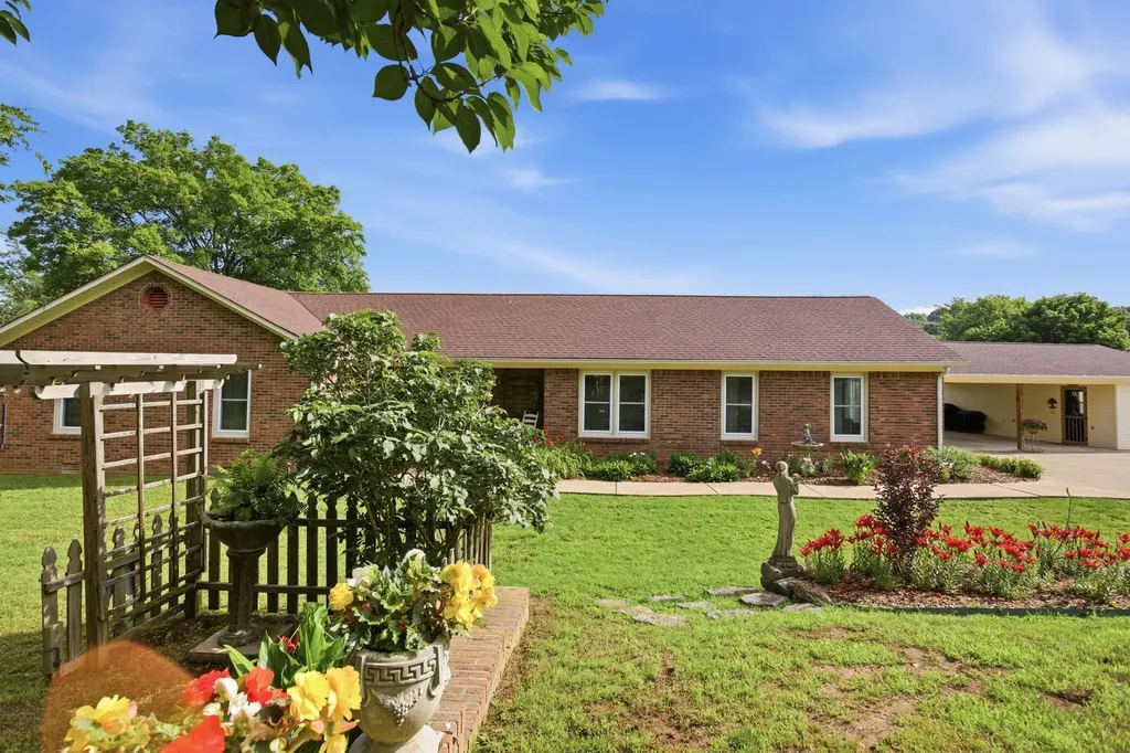 750 Mountain View Drive Pulaski TN 38478