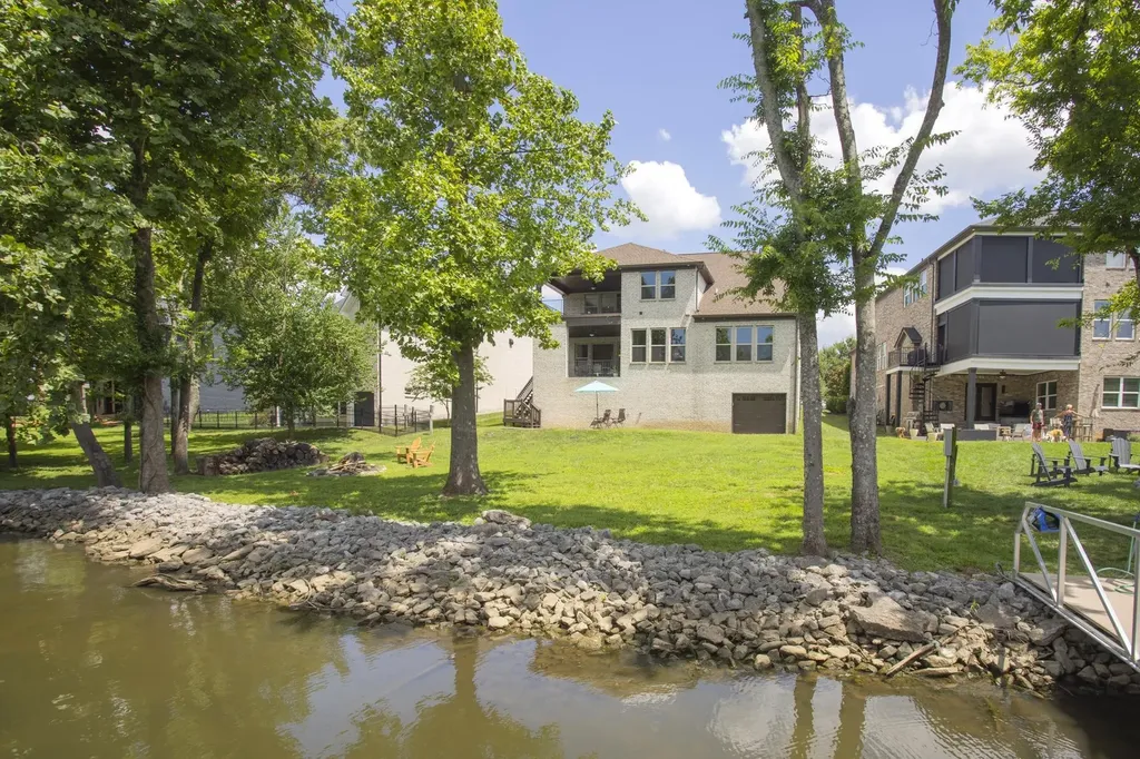2024 Albatross Way Gallatin TN 37066