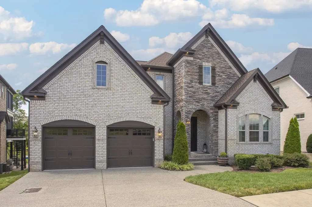 2024 Albatross Way Gallatin TN 37066