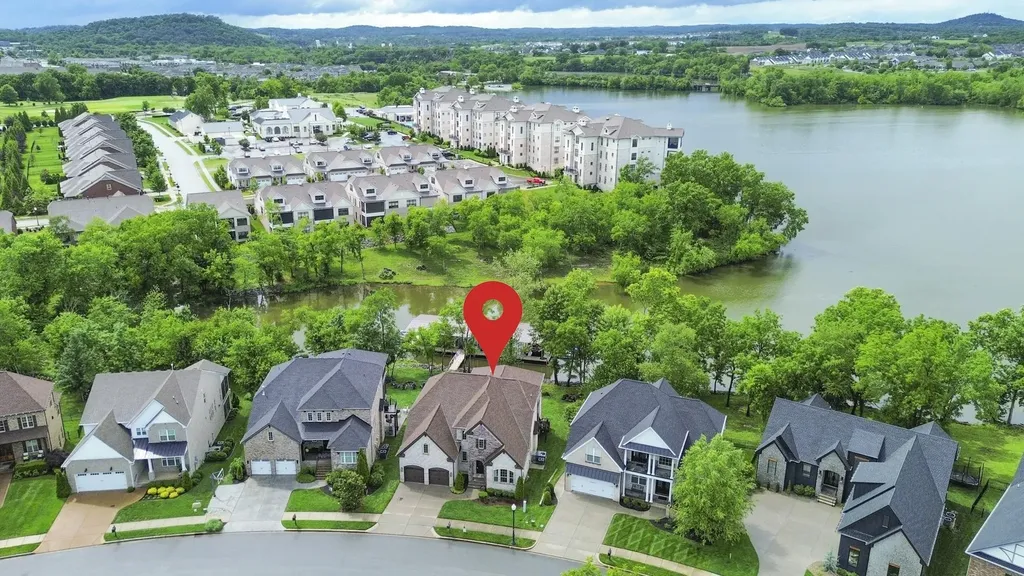 2024 Albatross Way Gallatin TN 37066