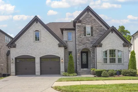 2024 Albatross Way Gallatin TN 37066