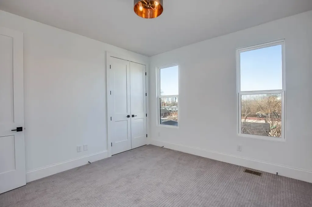1304 Pillow Street Nashville TN 37203