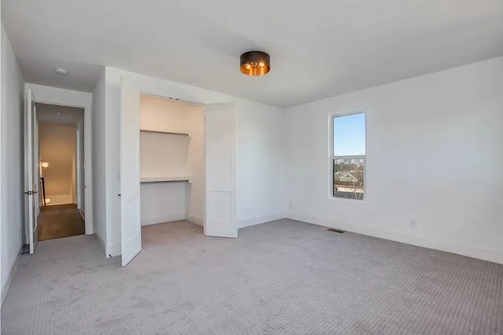 1304 Pillow Street Nashville TN 37203