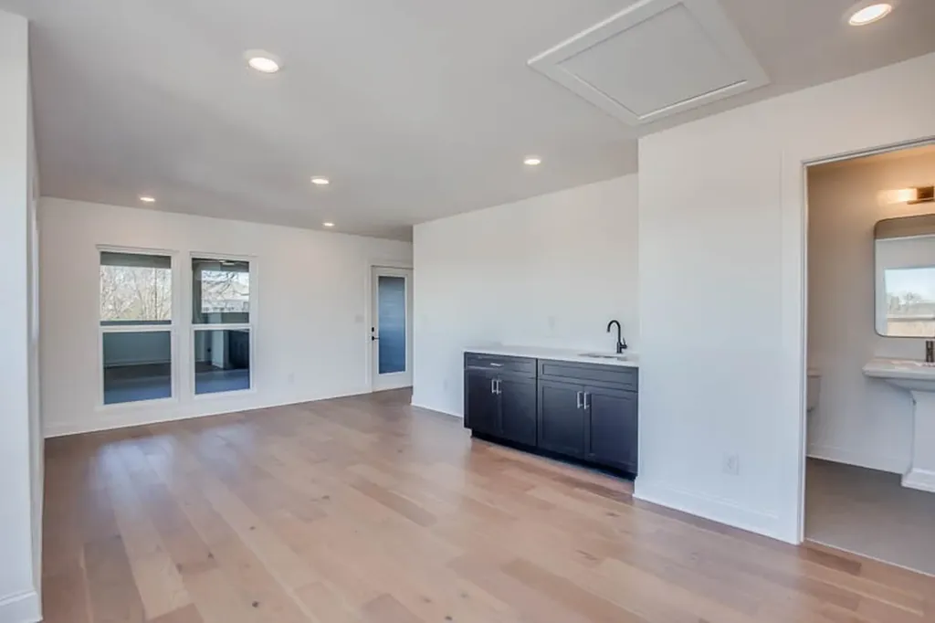 1304 Pillow Street Nashville TN 37203