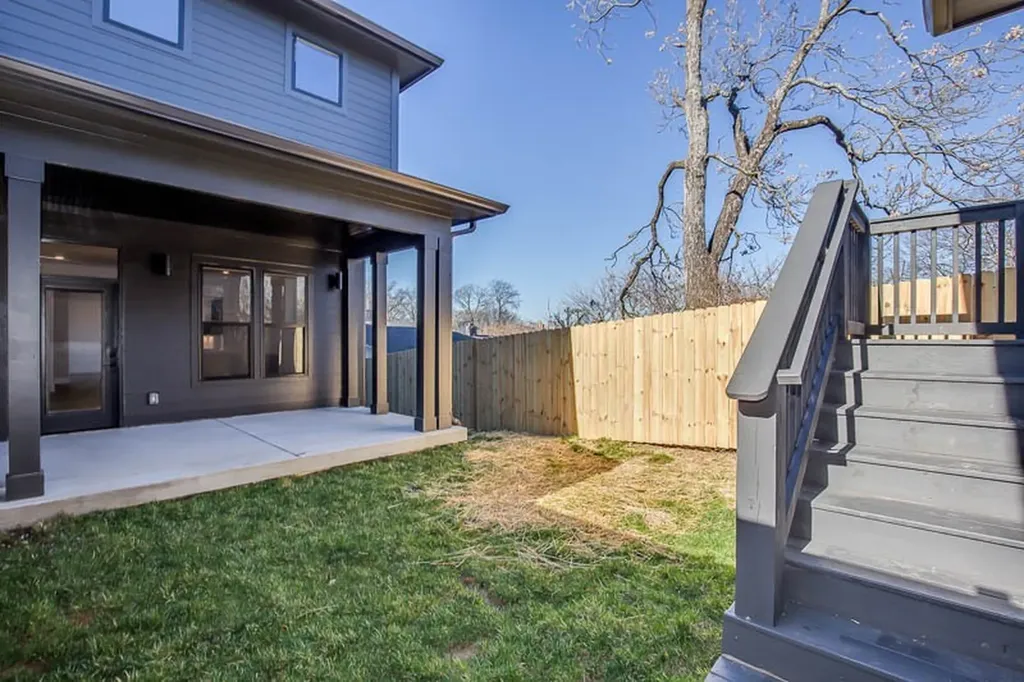 1304 Pillow Street Nashville TN 37203