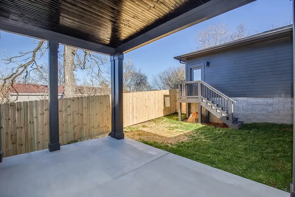 1304 Pillow Street Nashville TN 37203