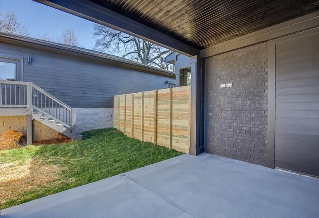 1304 Pillow Street Nashville TN 37203