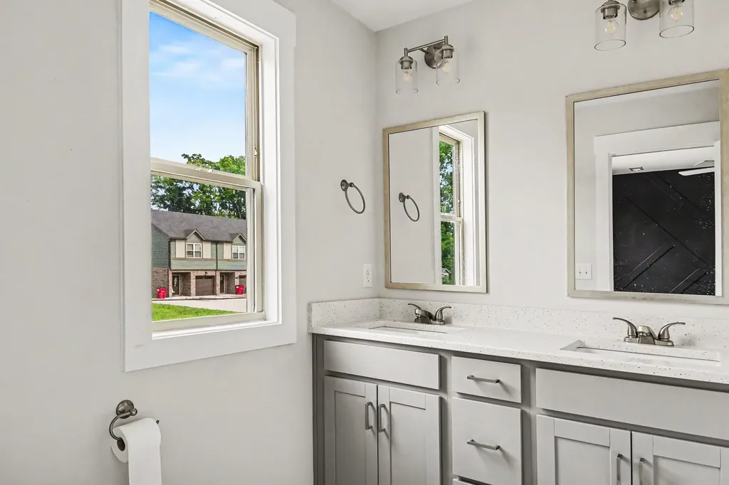 109 B Adkins Street Clarksville TN 37042