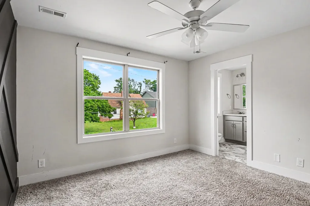 109 B Adkins Street Clarksville TN 37042