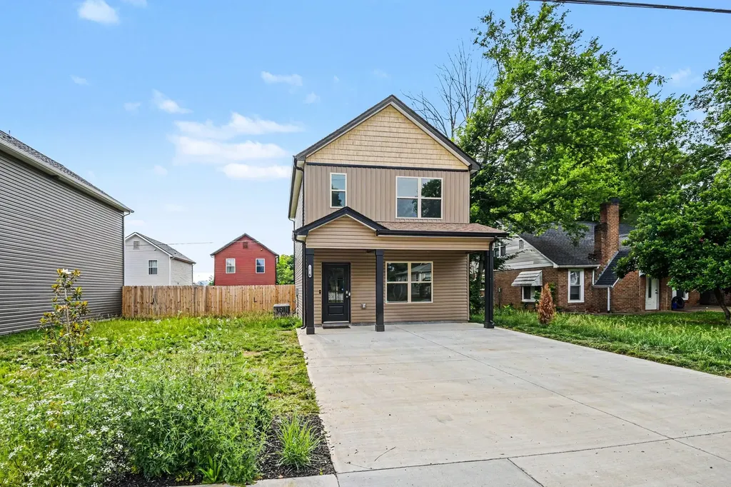 109 B Adkins Street Clarksville TN 37042