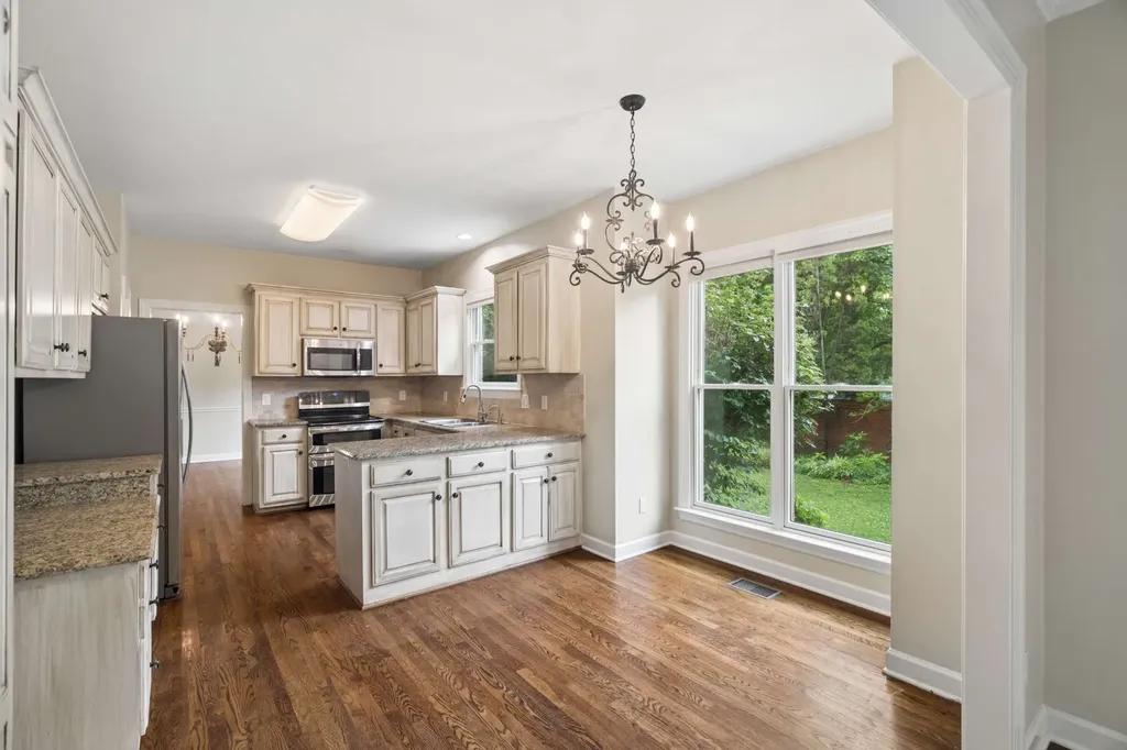 57 Wyn Oak Nashville TN 37205