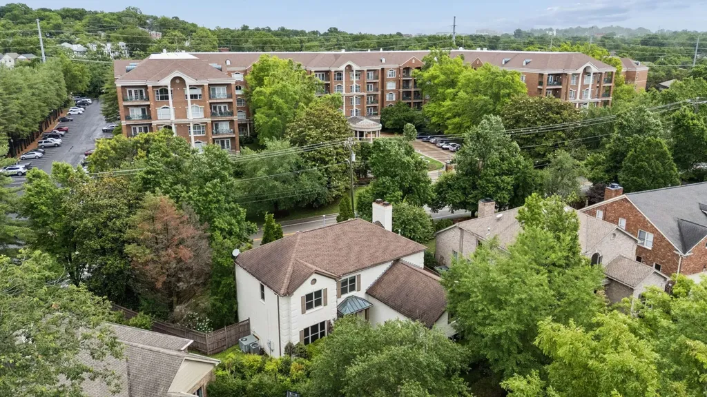 57 Wyn Oak Nashville TN 37205
