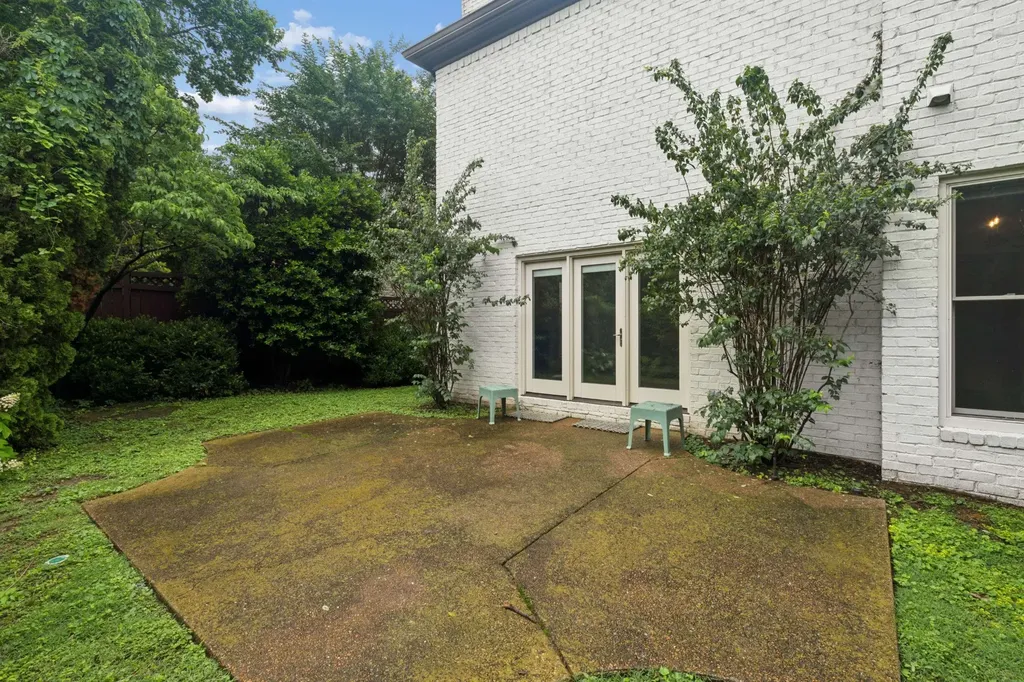 57 Wyn Oak Nashville TN 37205
