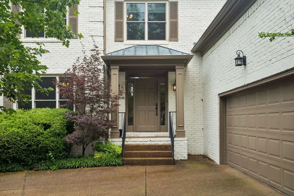 57 Wyn Oak Nashville TN 37205