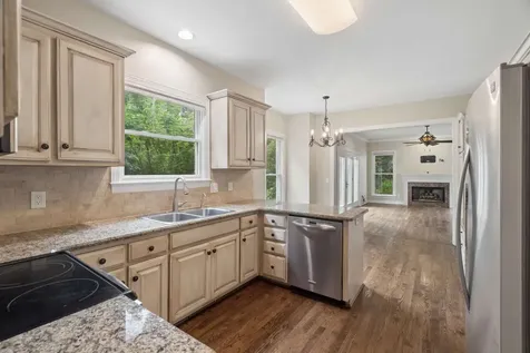 57 Wyn Oak Nashville TN 37205