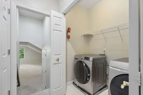 57 Wyn Oak Nashville TN 37205