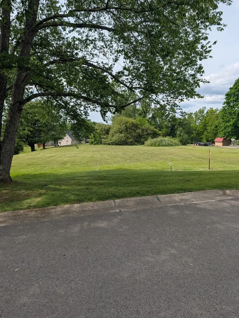 105 Fairlane Drive Shelbyville TN 37160
