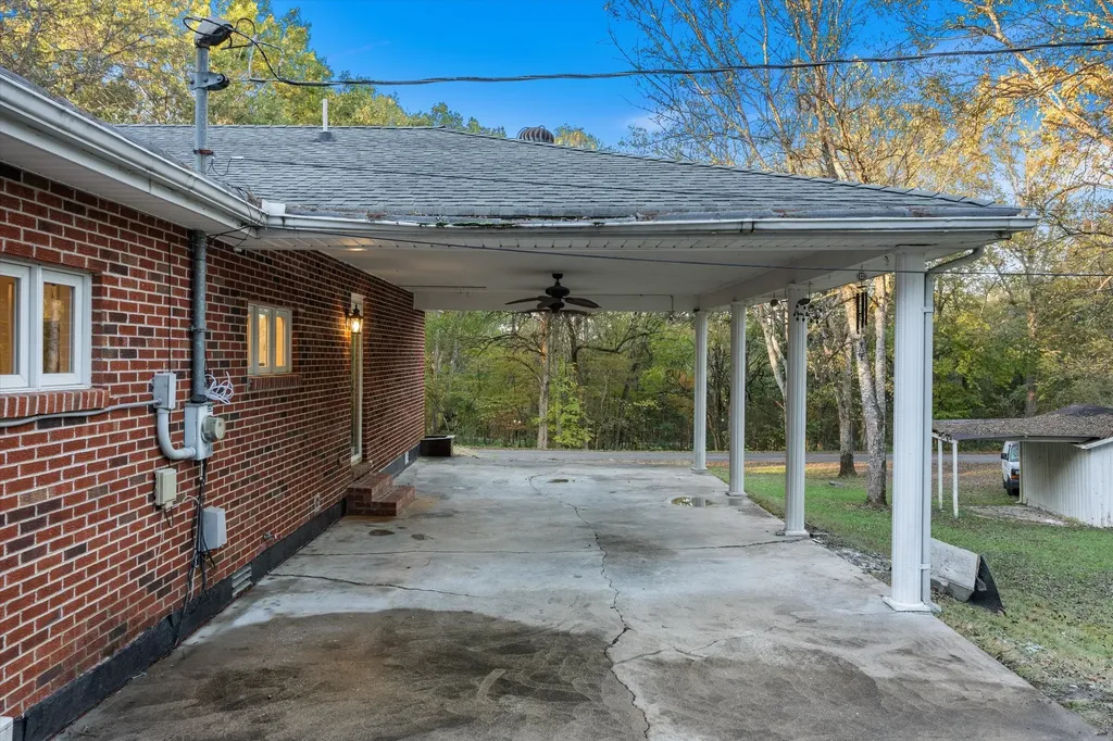 31 Volunteer Circle Carthage TN 37030