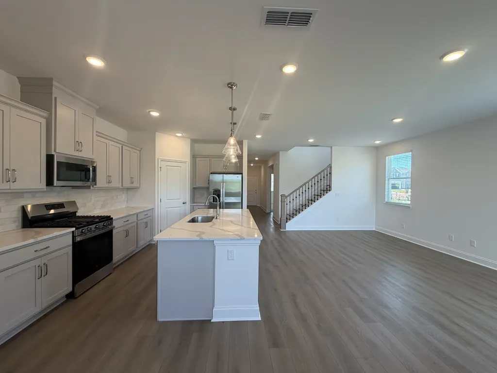 123 Dahlia Drive La Vergne TN 37086