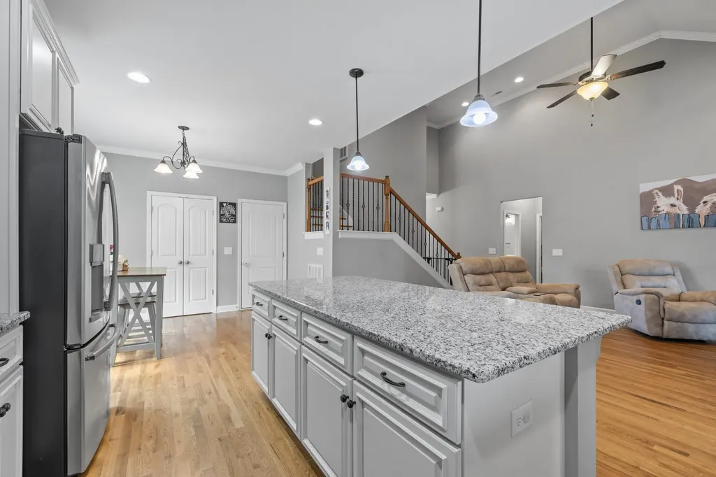 6027 Spade Drive Spring Hill TN 37174