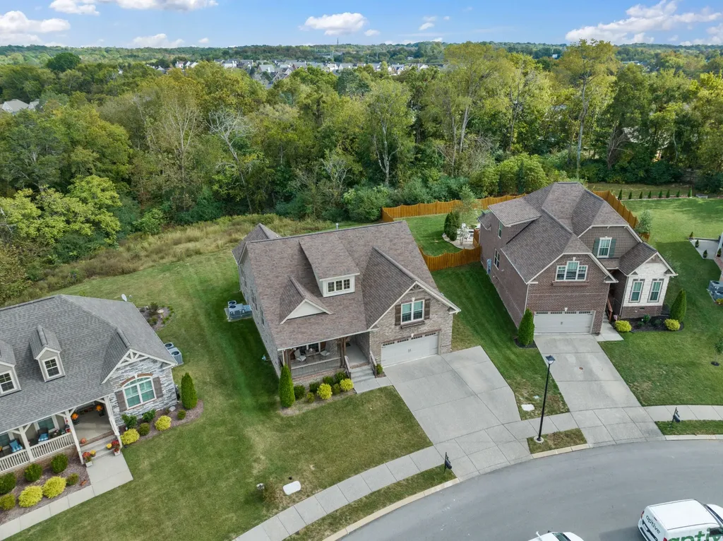 6027 Spade Drive Spring Hill TN 37174