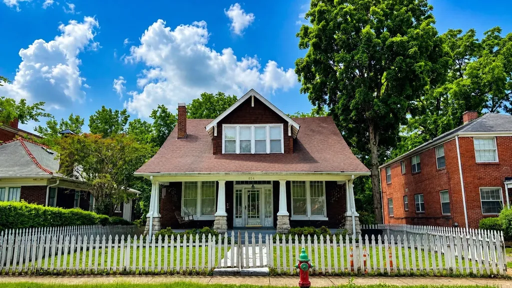 614 Russell Street Nashville TN 37206
