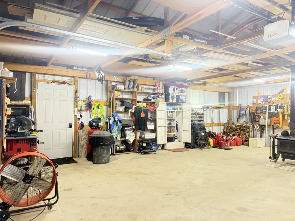 14656 Highway 438, W Linden TN 37096
