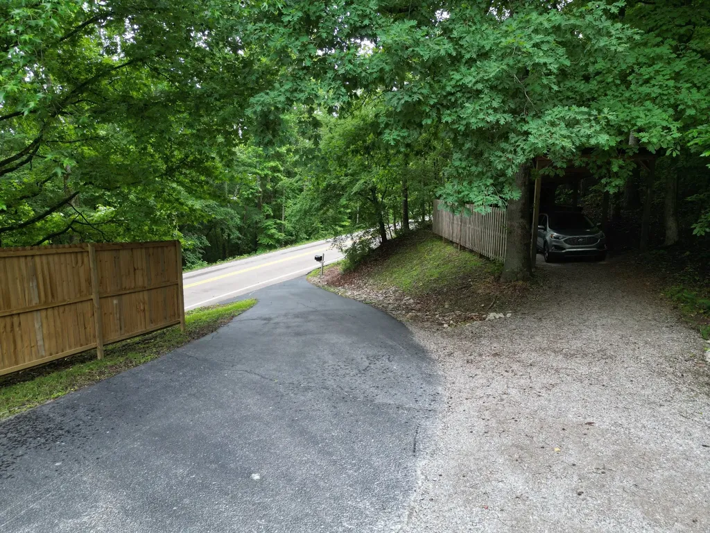 14656 Highway 438, W Linden TN 37096