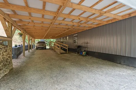 14656 Highway 438, W Linden TN 37096