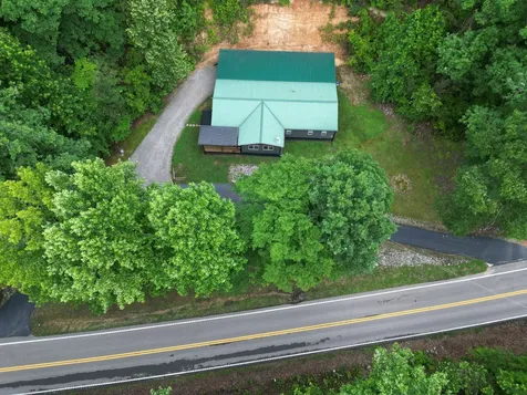 14656 Highway 438, W Linden TN 37096