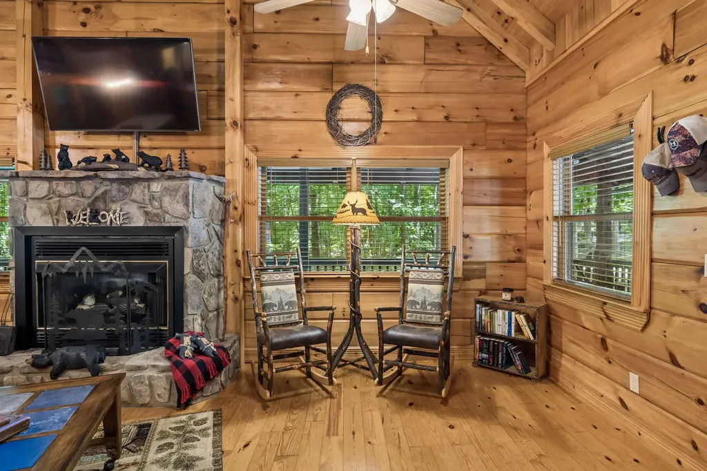 340 Doe Ridge Road Oneida TN 37841