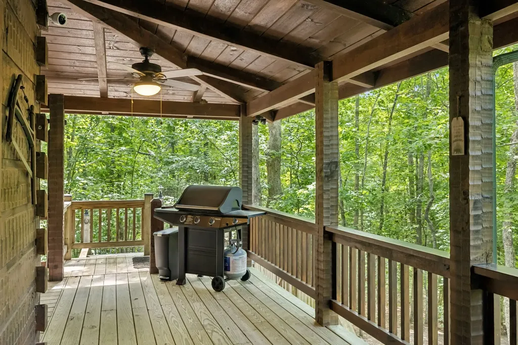 340 Doe Ridge Road Oneida TN 37841