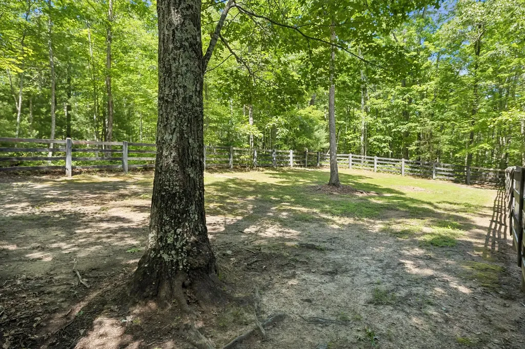 340 Doe Ridge Road Oneida TN 37841