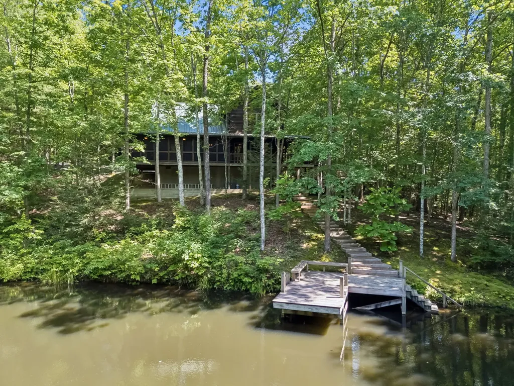 340 Doe Ridge Road Oneida TN 37841