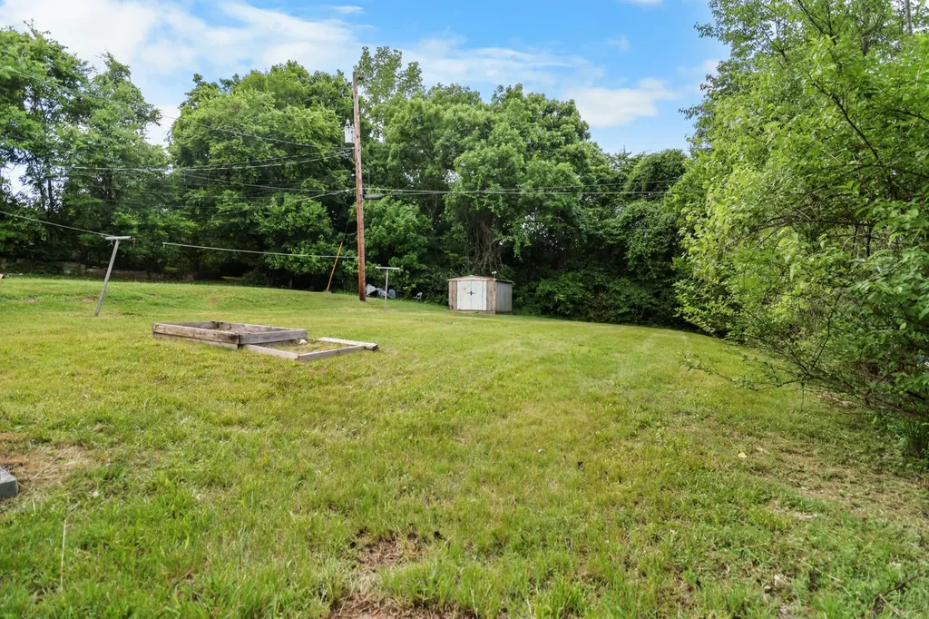 726 Richardson Street Clarksville TN 37040