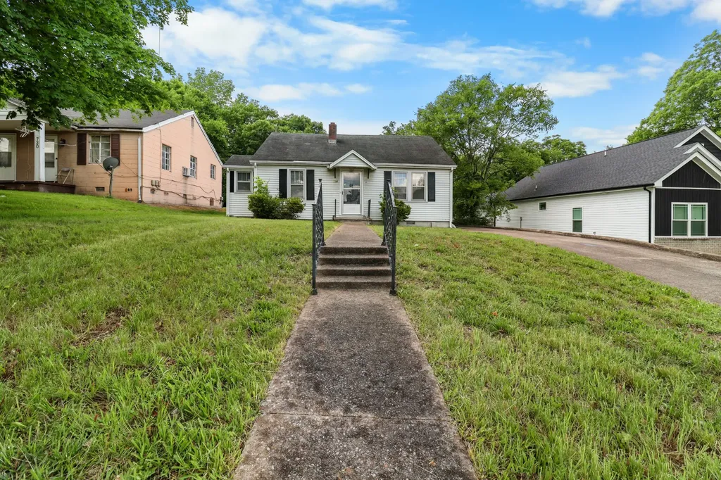 726 Richardson Street Clarksville TN 37040