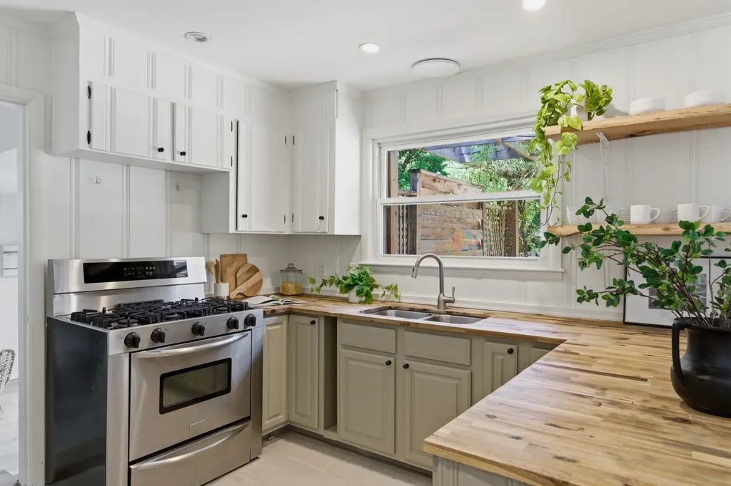 312 Randall Drive Nashville TN 37211