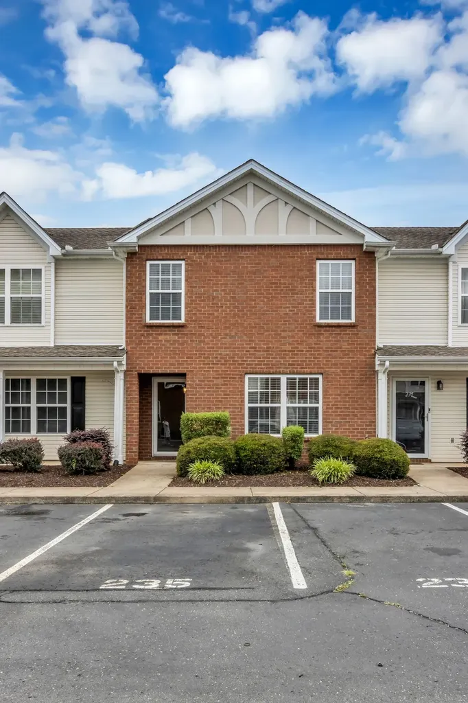 235 Arapaho Drive Murfreesboro TN 37128