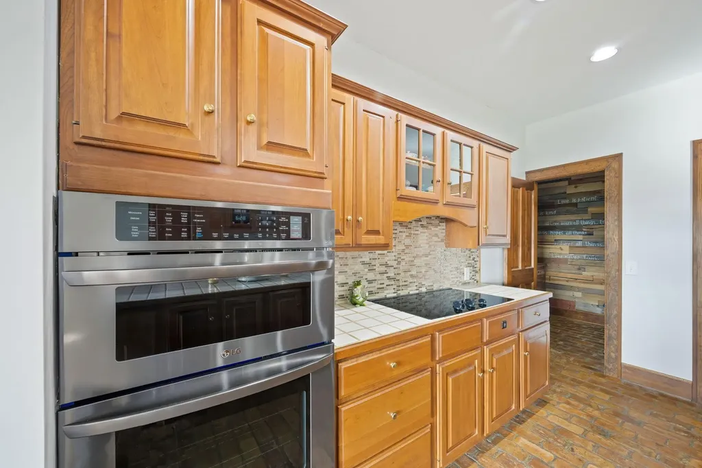 114 Hidden Brook Drive Sweetwater TN 37874